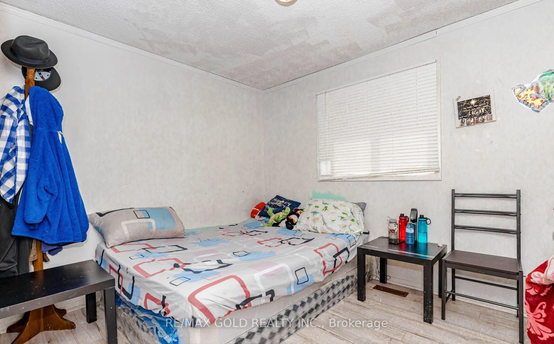 Photo 19 of 15 Courtleigh Square, Brampton, Heart Lake East — HOMEH