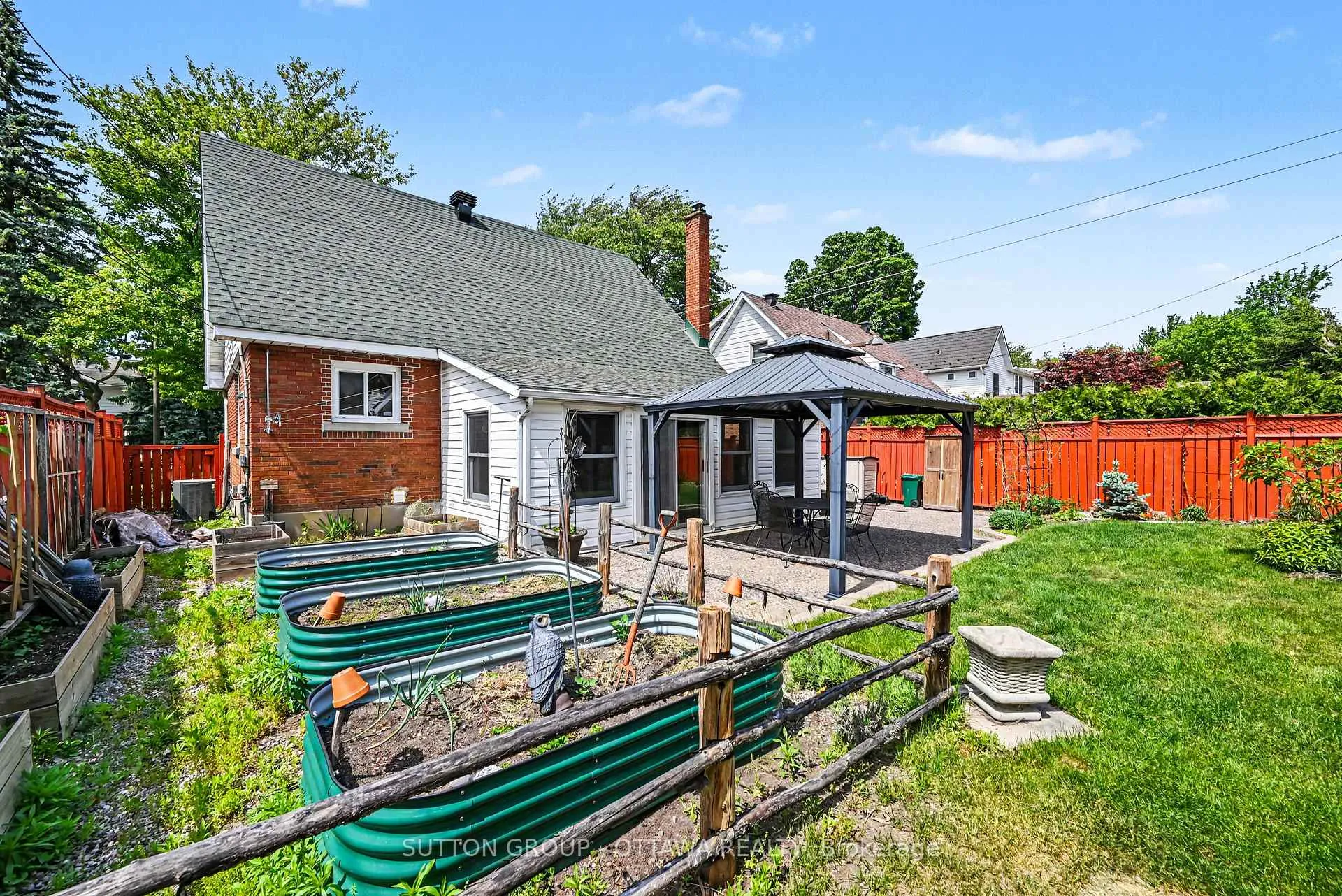 Photo 3 of 1156 Emperor Avenue W, Ottawa, Carlington — HOMEH