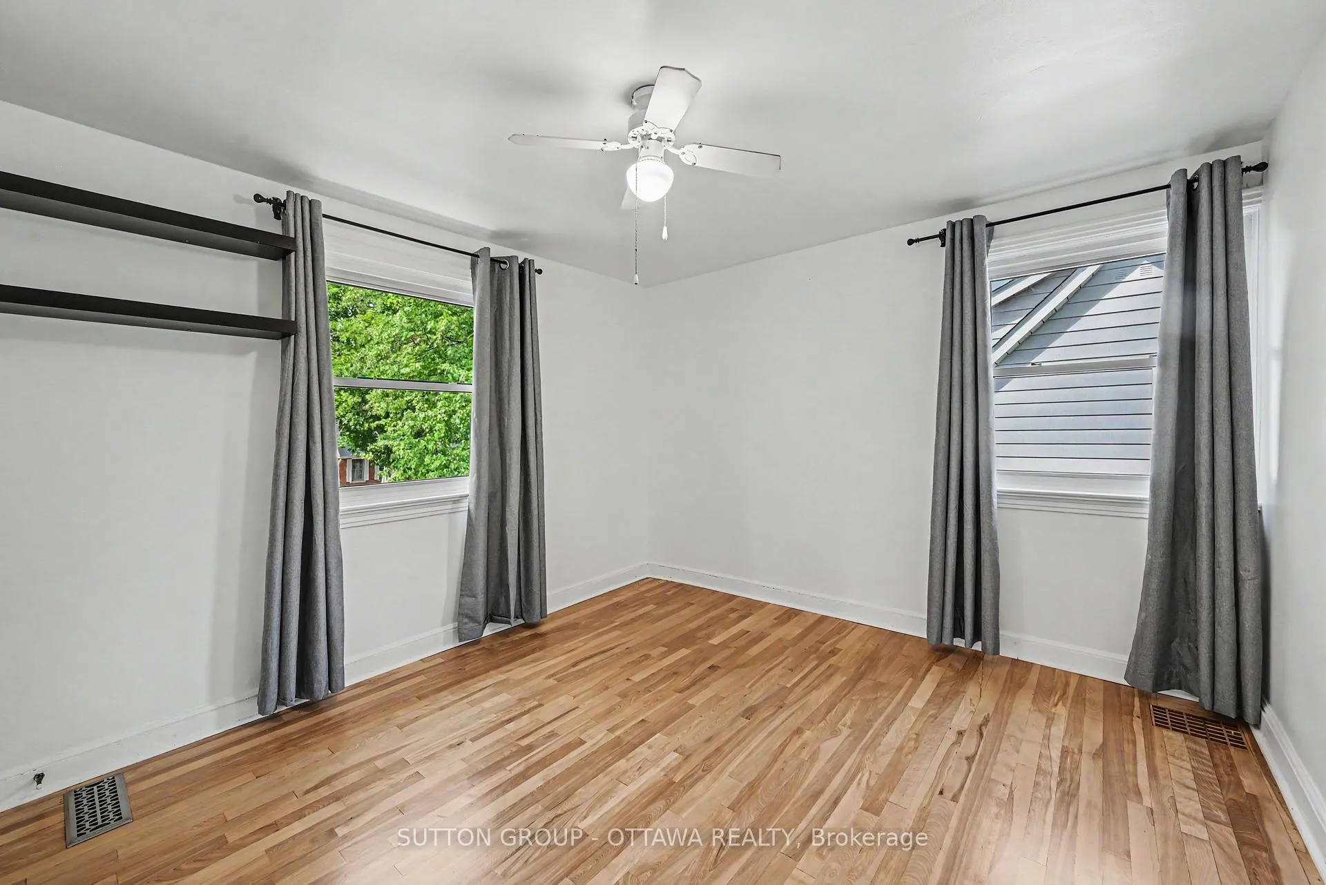 Photo 9 of 1156 Emperor Avenue W, Ottawa, Carlington — HOMEH