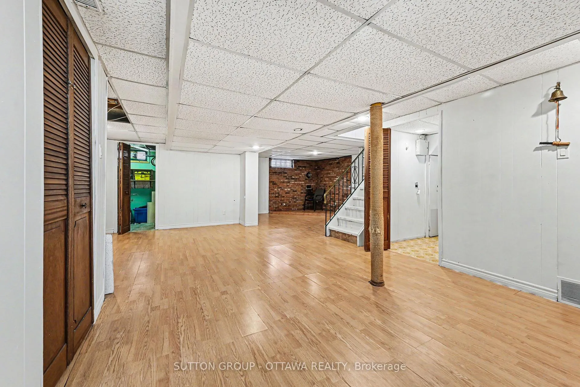 Photo 12 of 1156 Emperor Avenue W, Ottawa, Carlington — HOMEH