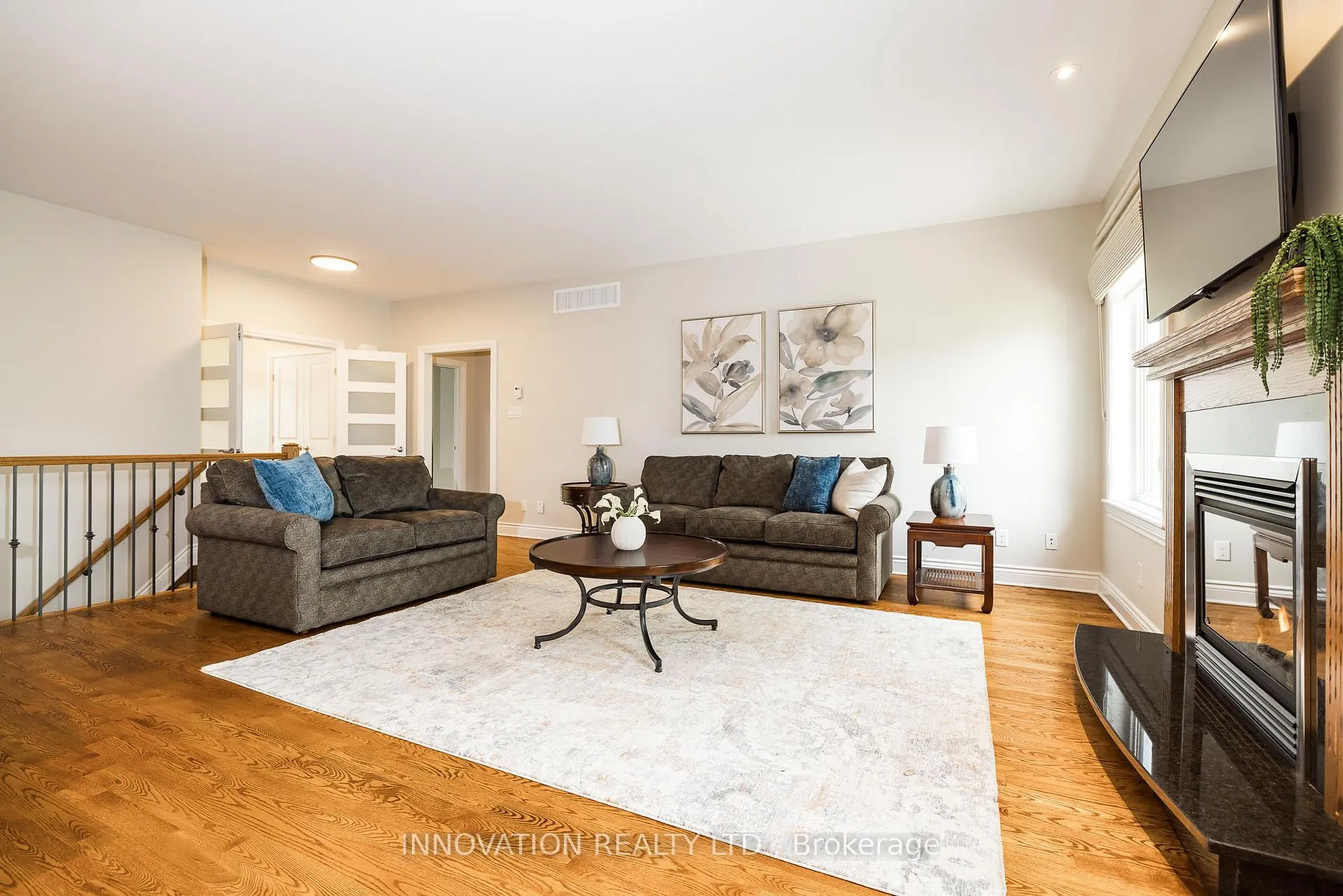 Photo 11 of 63 Rochelle Drive, Ottawa, Richmond — HOMEH