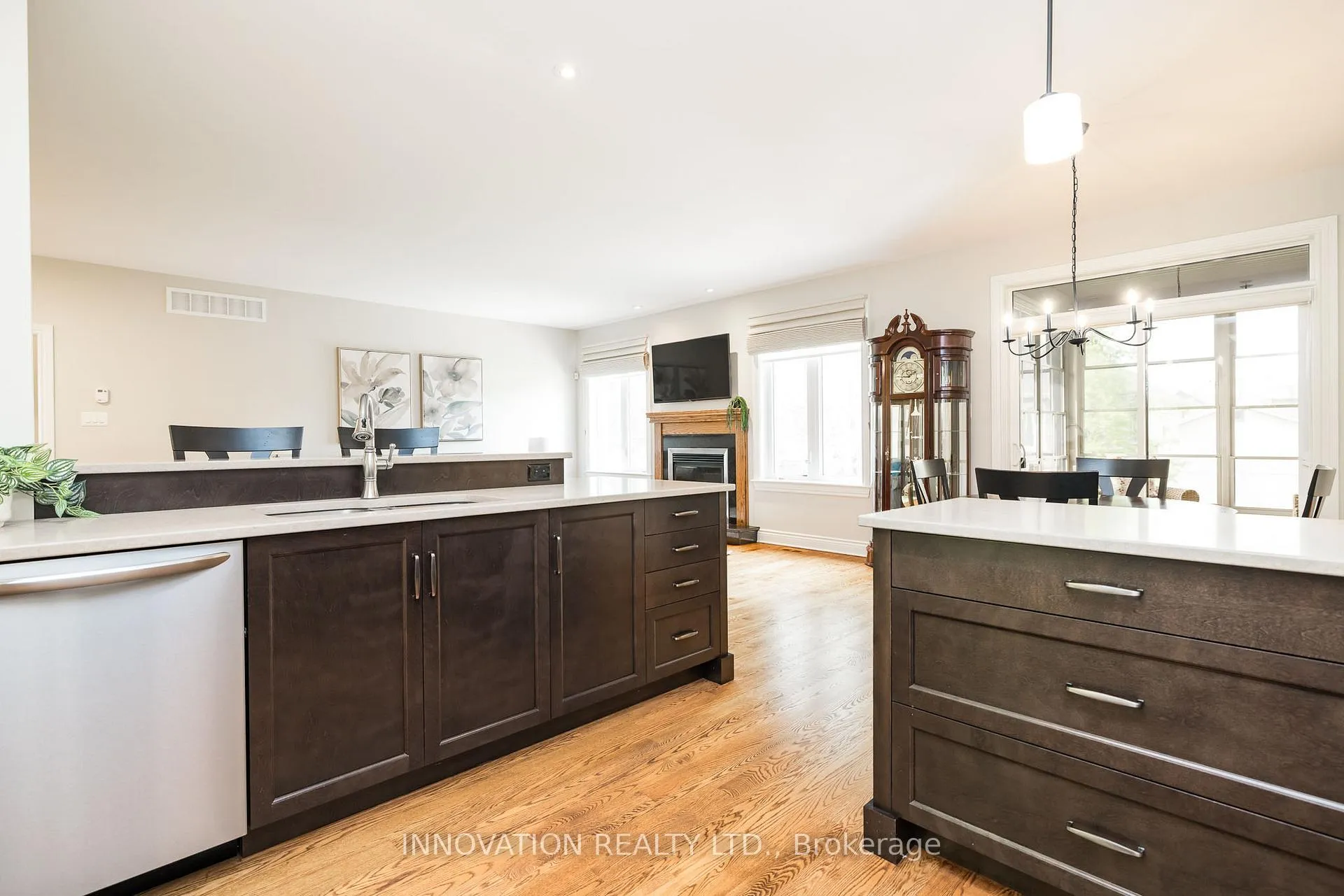 Photo 17 of 63 Rochelle Drive, Ottawa, Richmond — HOMEH