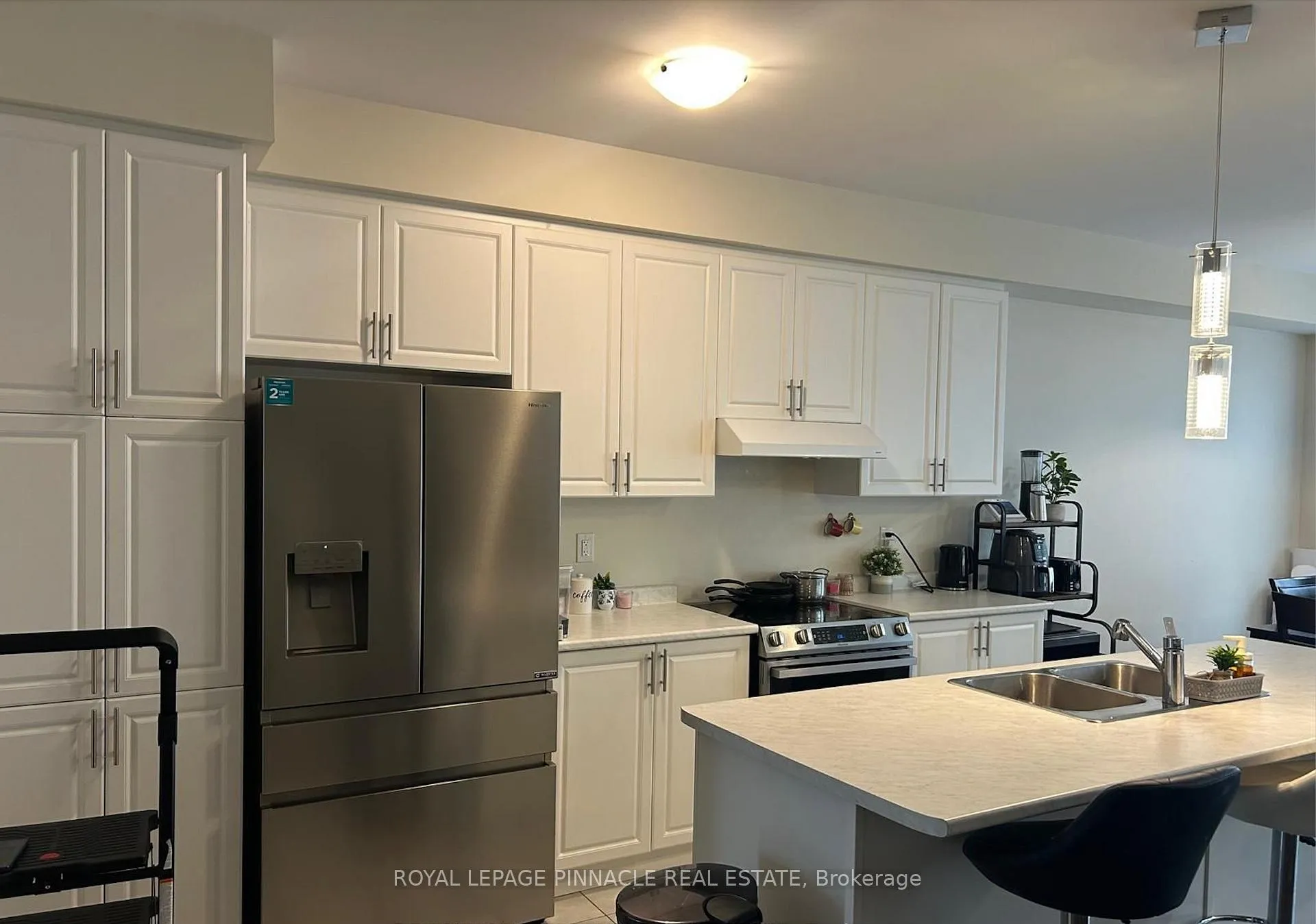 Photo 4 of 52 Sunflower Crescent, Thorold, Hurricane/Merrittville — HOMEH
