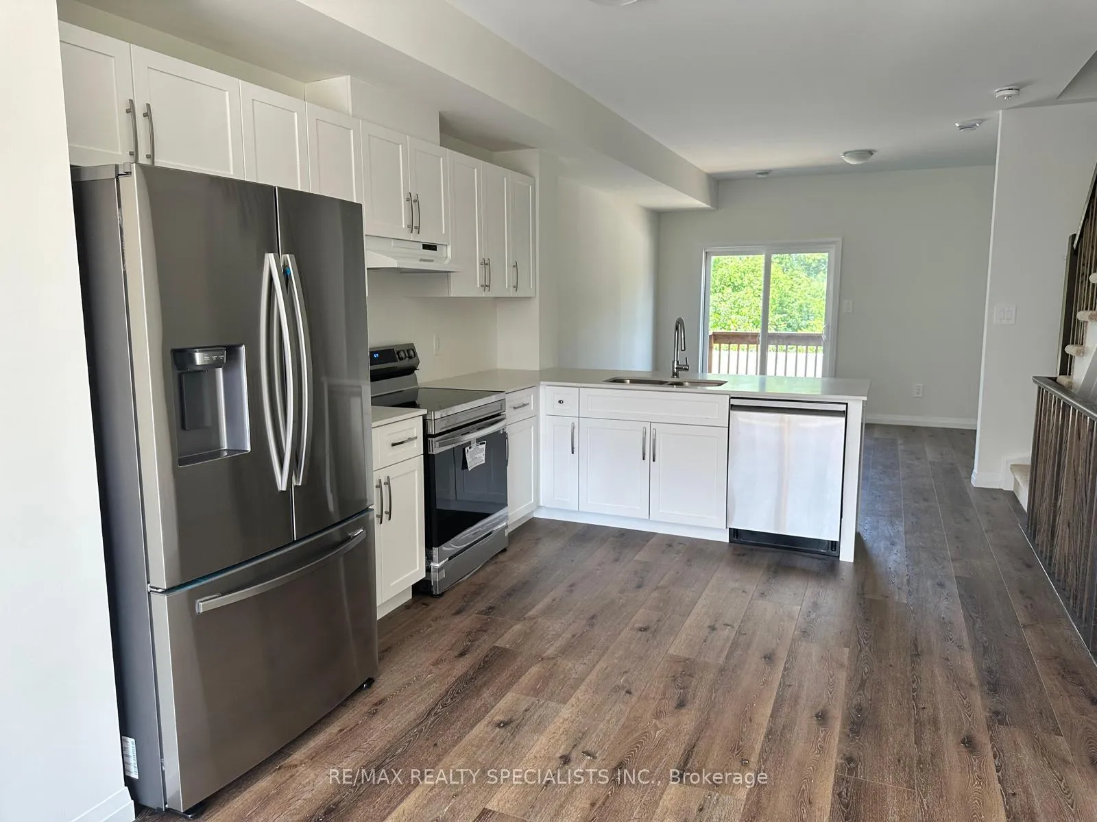 Photo 4 of Unit MAIN & 2ND, 70 Albright Road, Brampton, Fletcher's Creek Village — HOMEH