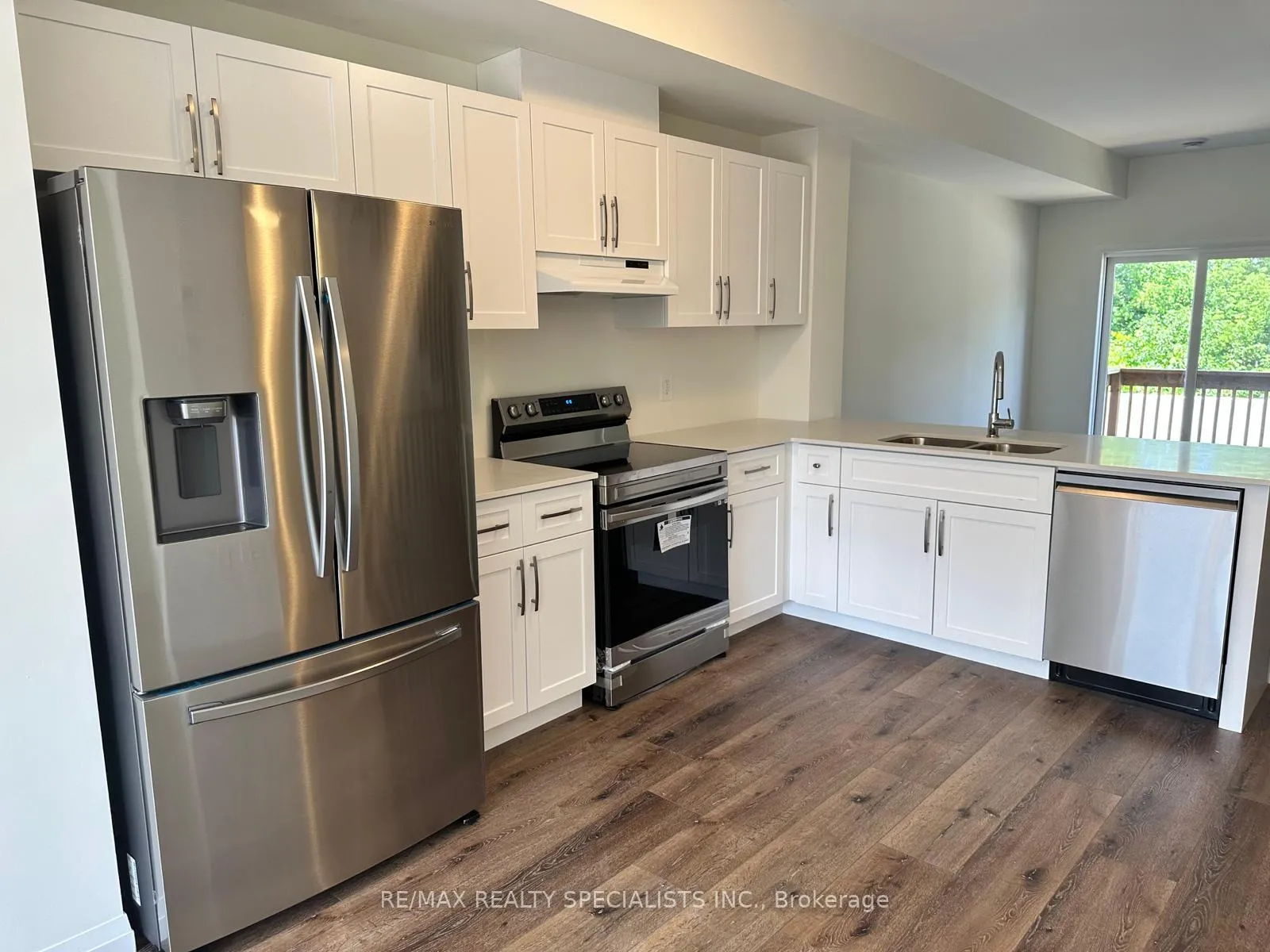 Photo 7 of Unit MAIN & 2ND, 70 Albright Road, Brampton, Fletcher's Creek Village — HOMEH