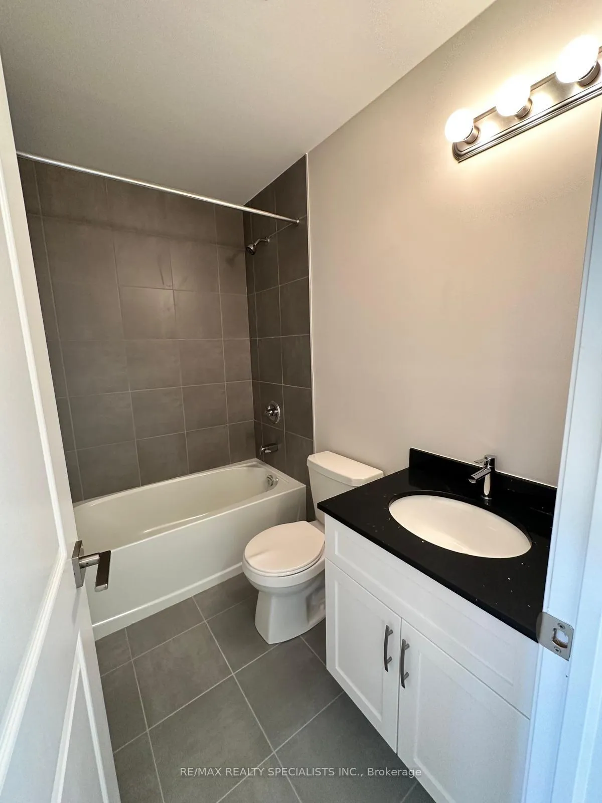 Photo 16 of Unit MAIN & 2ND, 70 Albright Road, Brampton, Fletcher's Creek Village — HOMEH