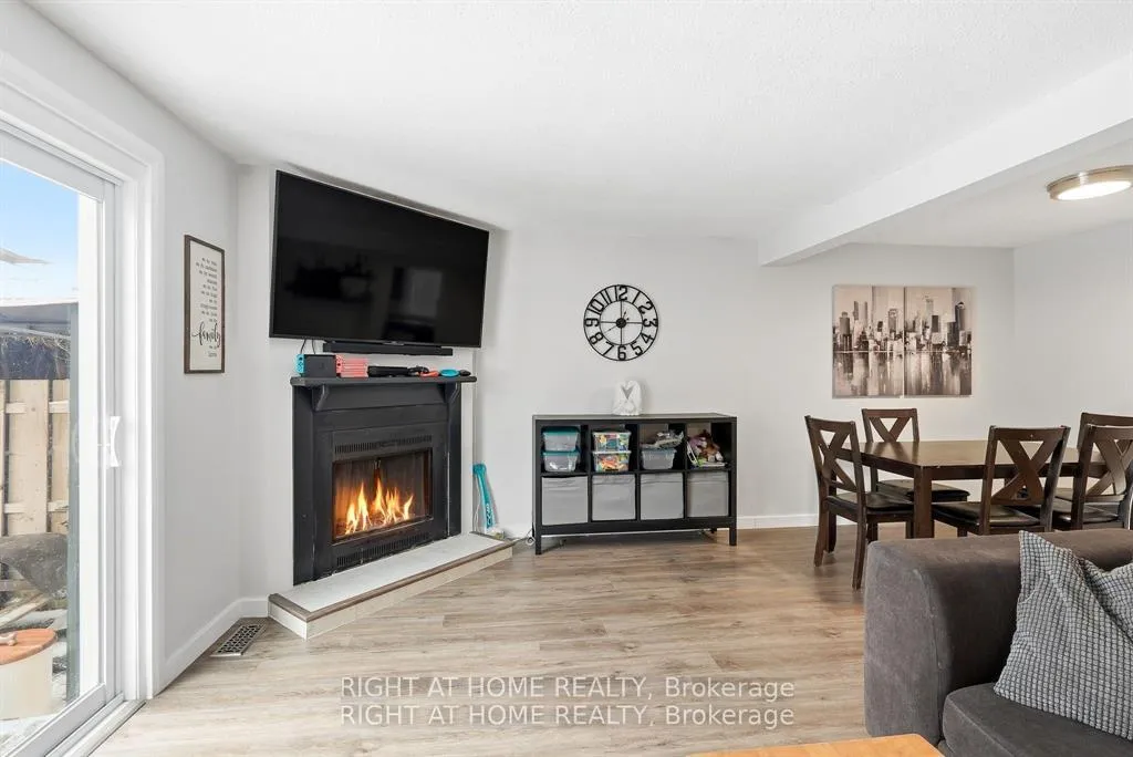 Photo 9 of 1633 Lafrance Drive, Ottawa, Queenswood Heights South — HOMEH