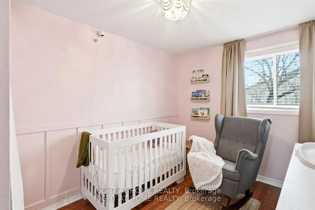 Photo 16 of 1633 Lafrance Drive, Ottawa, Queenswood Heights South — HOMEH
