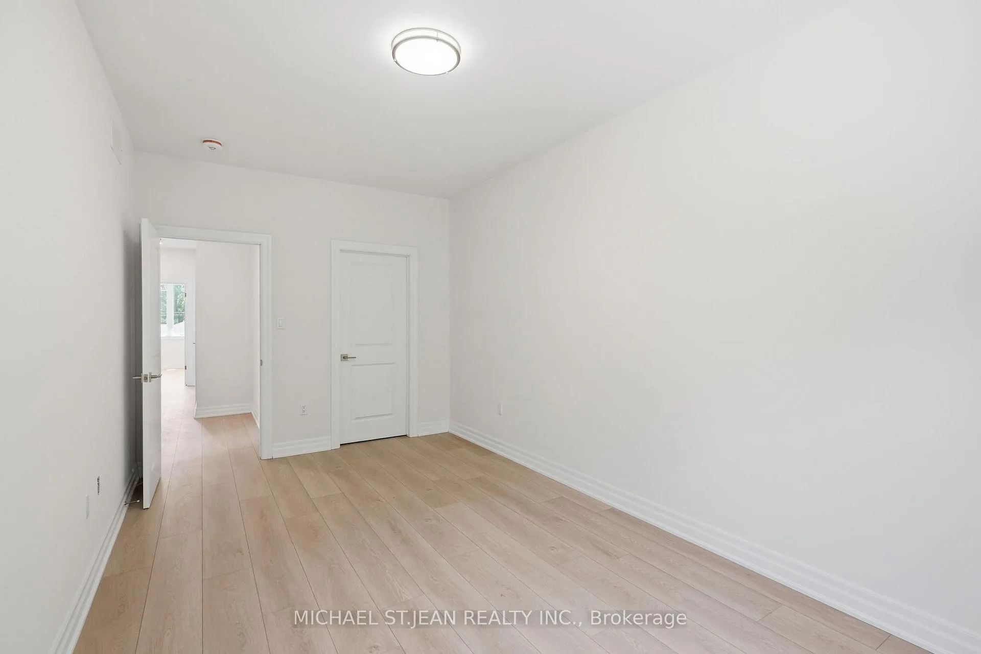 Photo 25 of 116 Forks Road E, Welland, Dain City — HOMEH