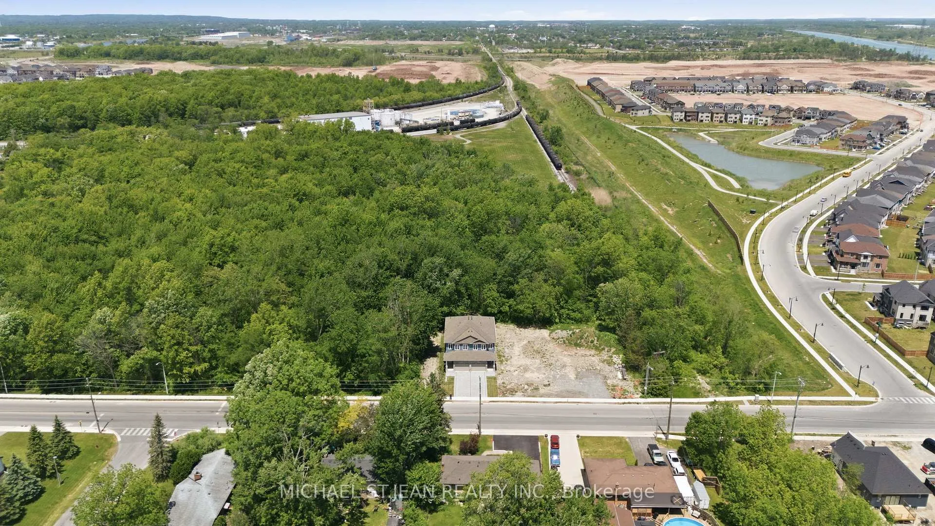 Photo 36 of 116 Forks Road E, Welland, Dain City — HOMEH
