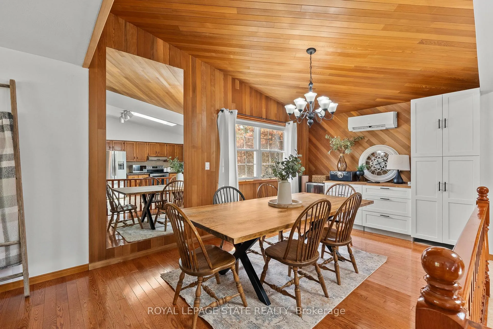 Photo 9 of 83 Amberwood Street, Hamilton, Stoney Creek Mountain — HOMEH