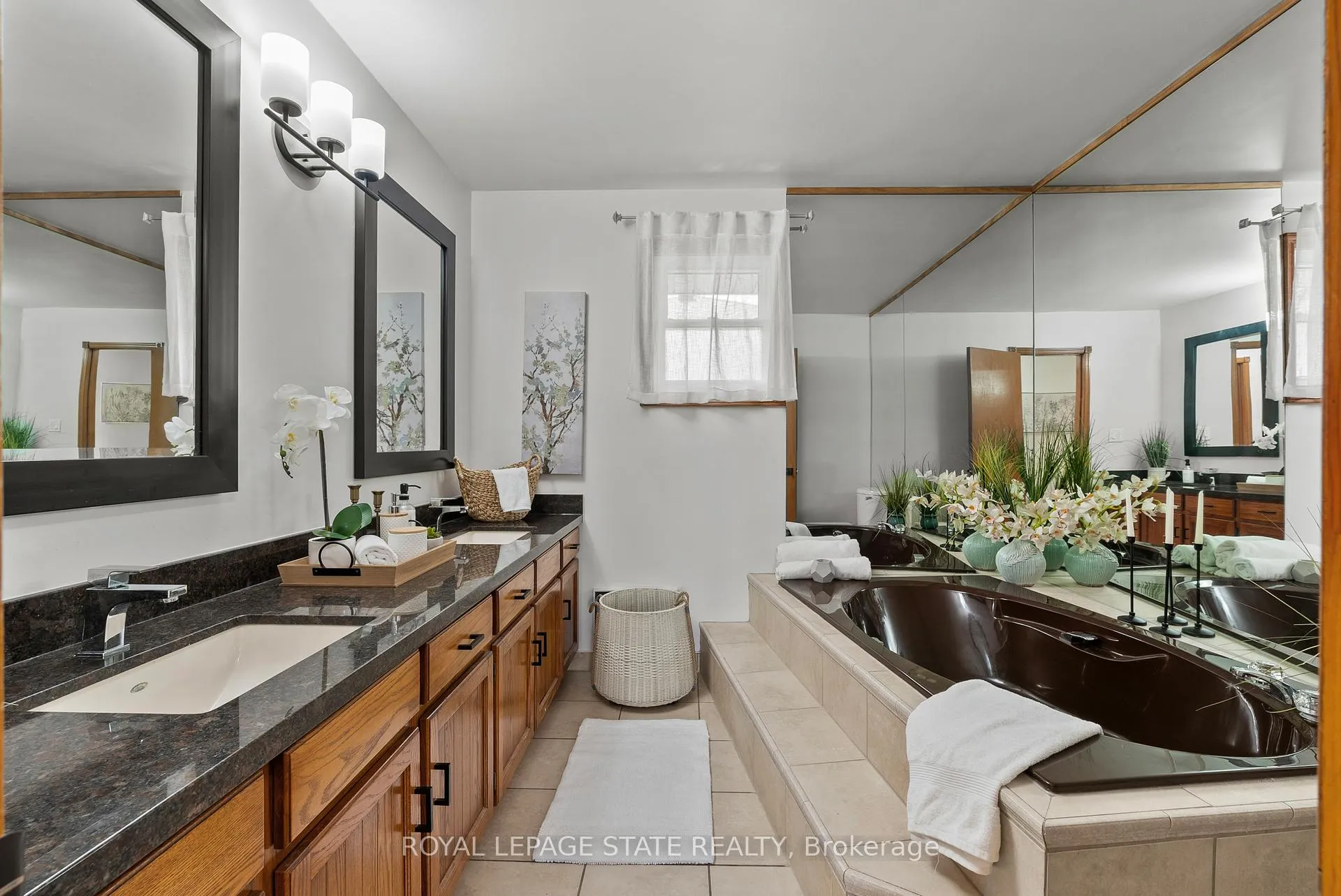 Photo 19 of 83 Amberwood Street, Hamilton, Stoney Creek Mountain — HOMEH