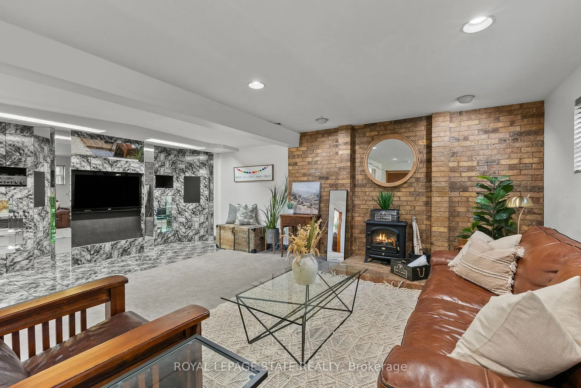 Photo 27 of 83 Amberwood Street, Hamilton, Stoney Creek Mountain — HOMEH