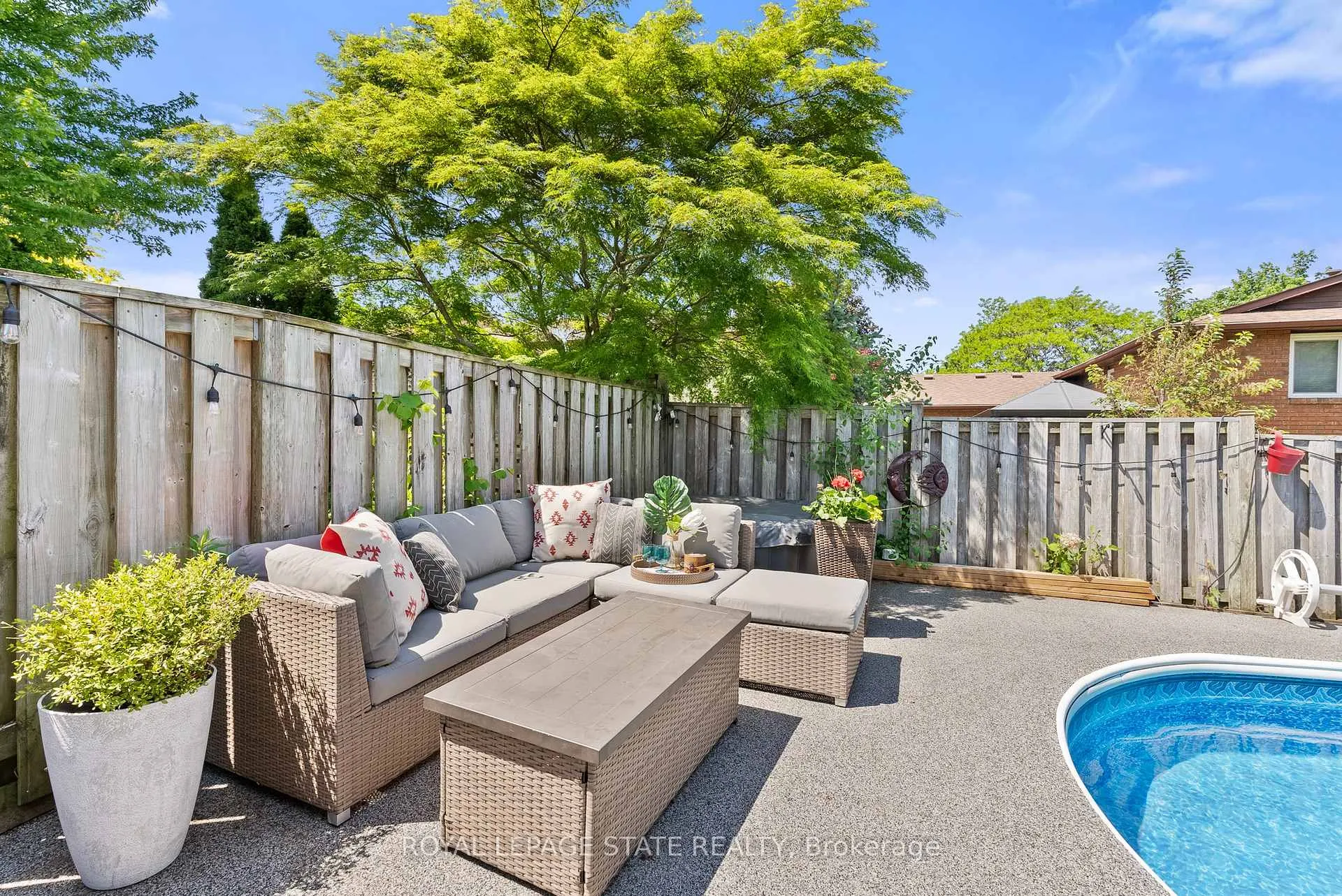 Photo 33 of 83 Amberwood Street, Hamilton, Stoney Creek Mountain — HOMEH