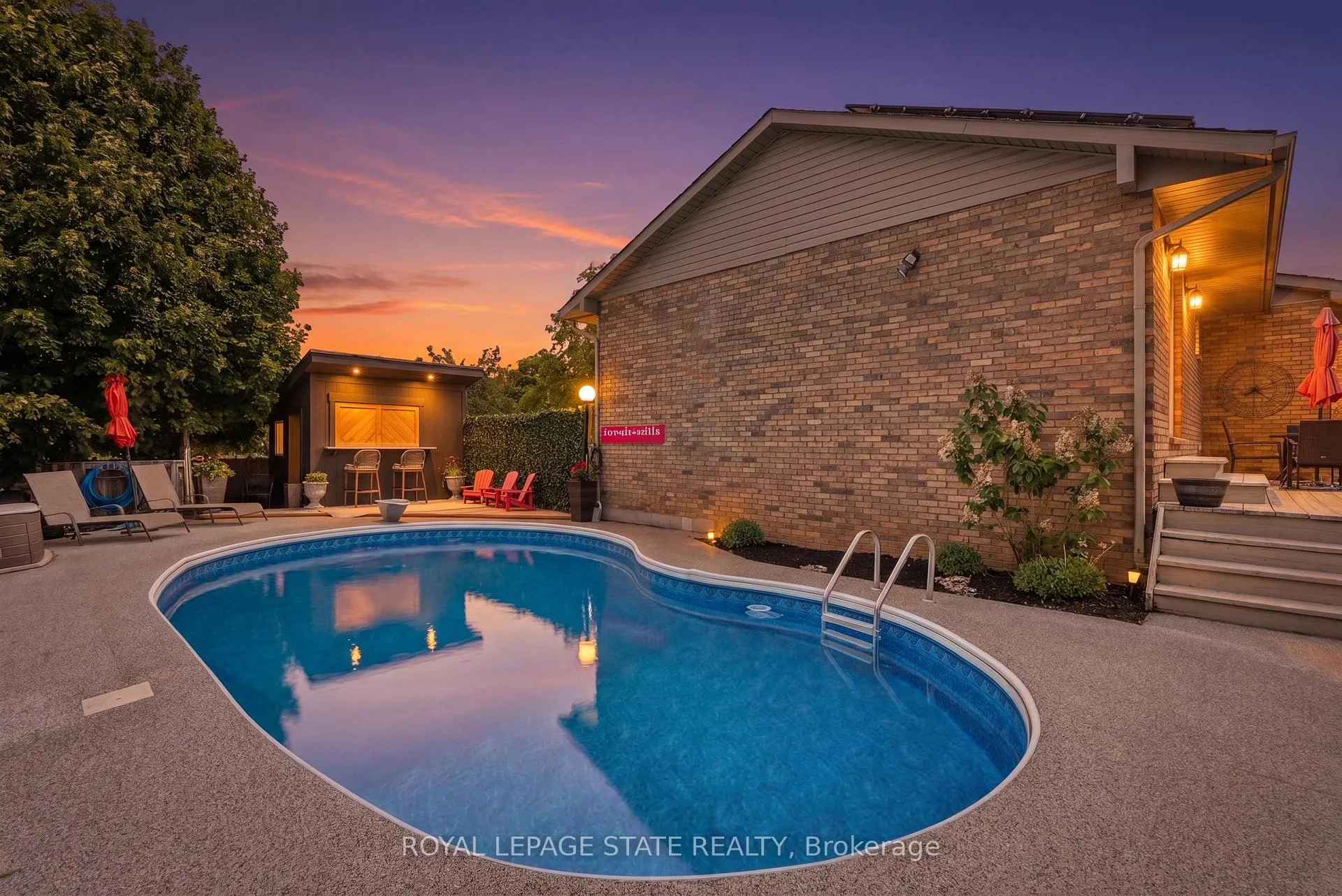 Photo 36 of 83 Amberwood Street, Hamilton, Stoney Creek Mountain — HOMEH