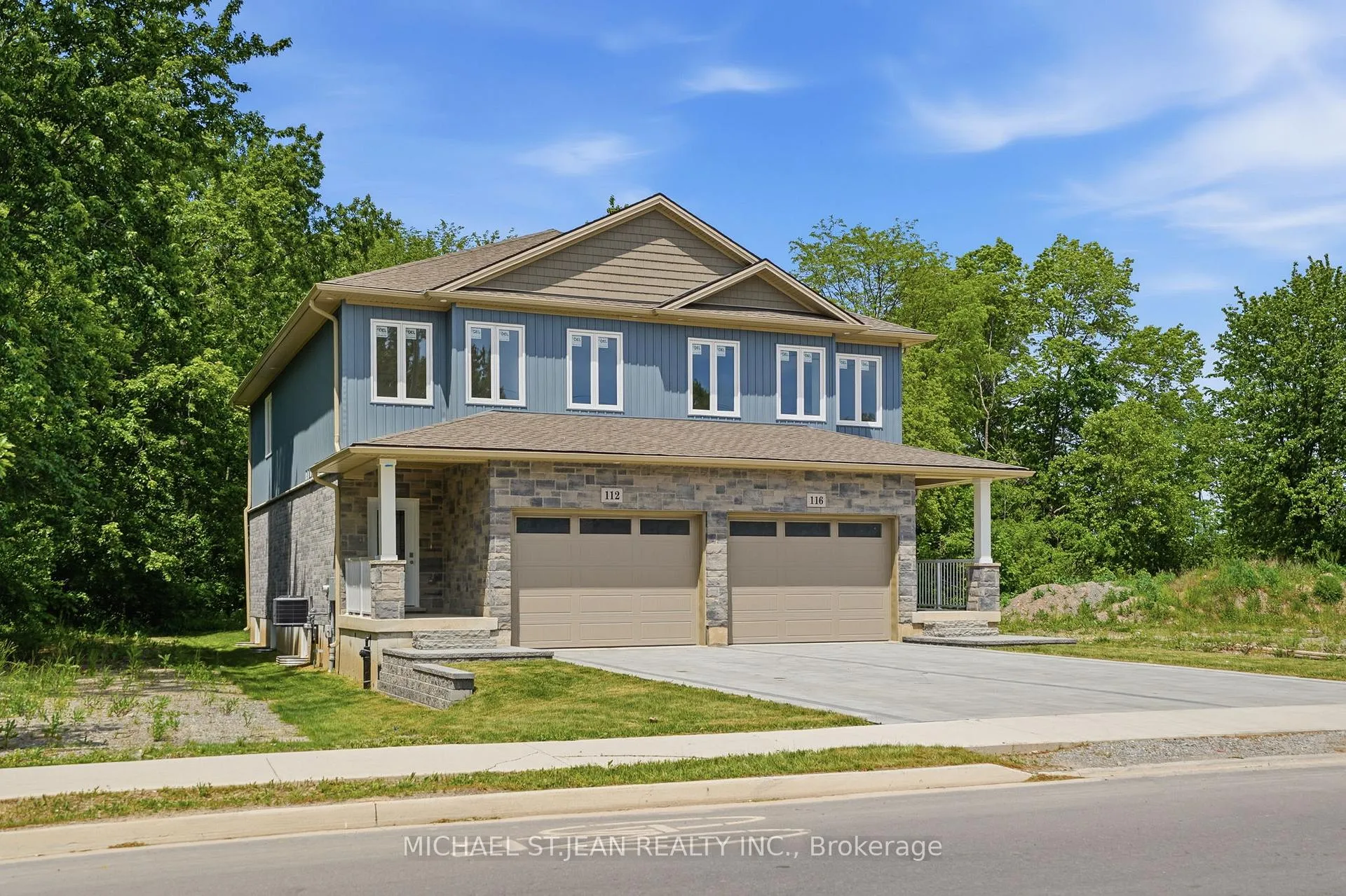 Photo 4 of 112 Forks Road E, Welland, Dain City — HOMEH