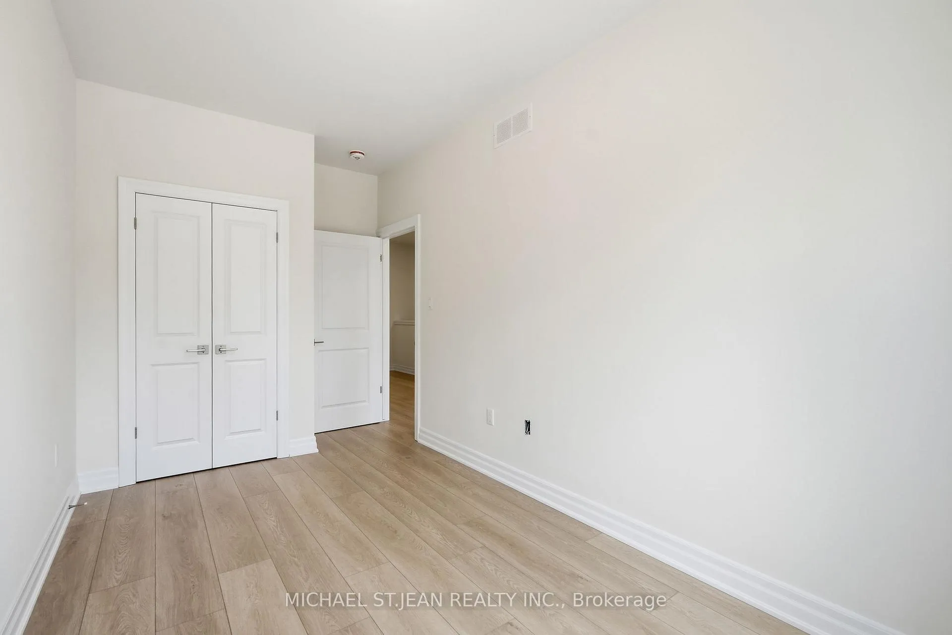 Photo 28 of 112 Forks Road E, Welland, Dain City — HOMEH