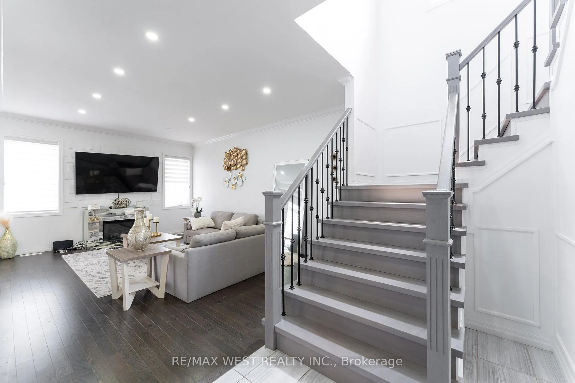 Photo 8 of 301 Freure Drive, Cambridge, Blair Road — HOMEH