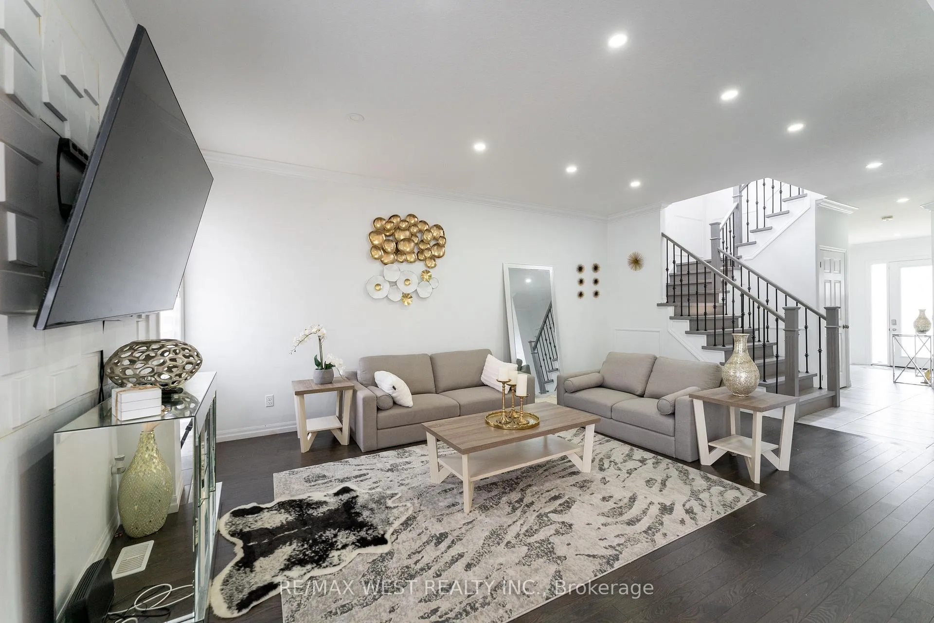 Photo 10 of 301 Freure Drive, Cambridge, Blair Road — HOMEH