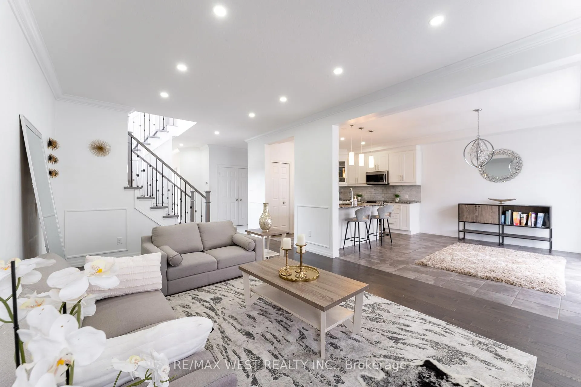 Photo 11 of 301 Freure Drive, Cambridge, Blair Road — HOMEH