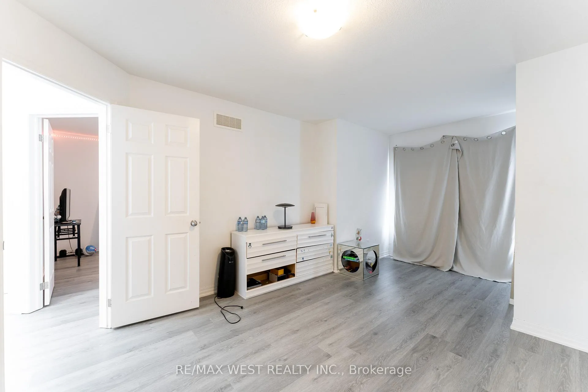 Photo 25 of 301 Freure Drive, Cambridge, Blair Road — HOMEH