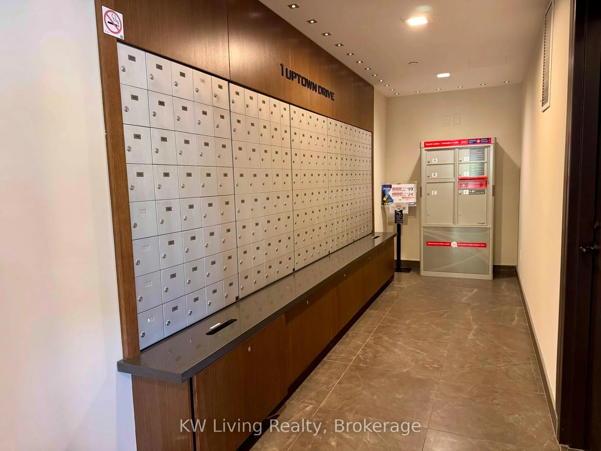 Photo 3 of Unit 1909, 1 Uptown Drive, Markham, Unionville — HOMEH