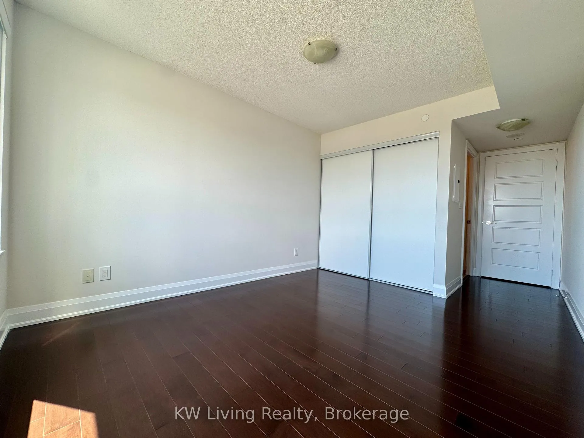 Photo 6 of Unit 1909, 1 Uptown Drive, Markham, Unionville — HOMEH