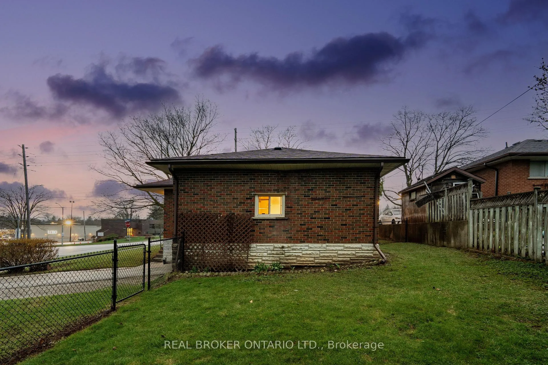 Photo 26 of 23 Knightswood Boulevard, Guelph, General Hospital — HOMEH