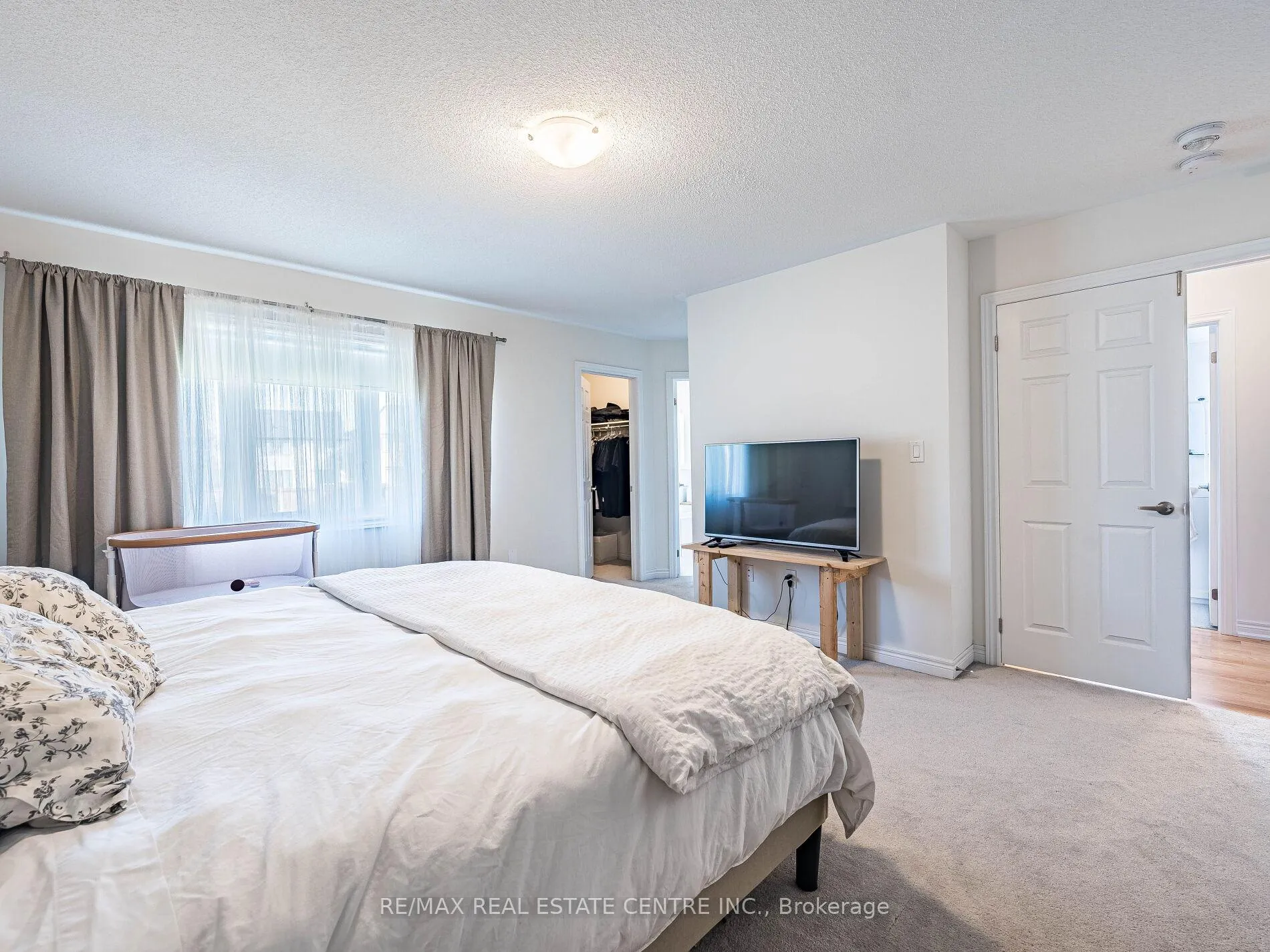 Photo 32 of 192 Miyako Court, Oshawa, Windfields — HOMEH