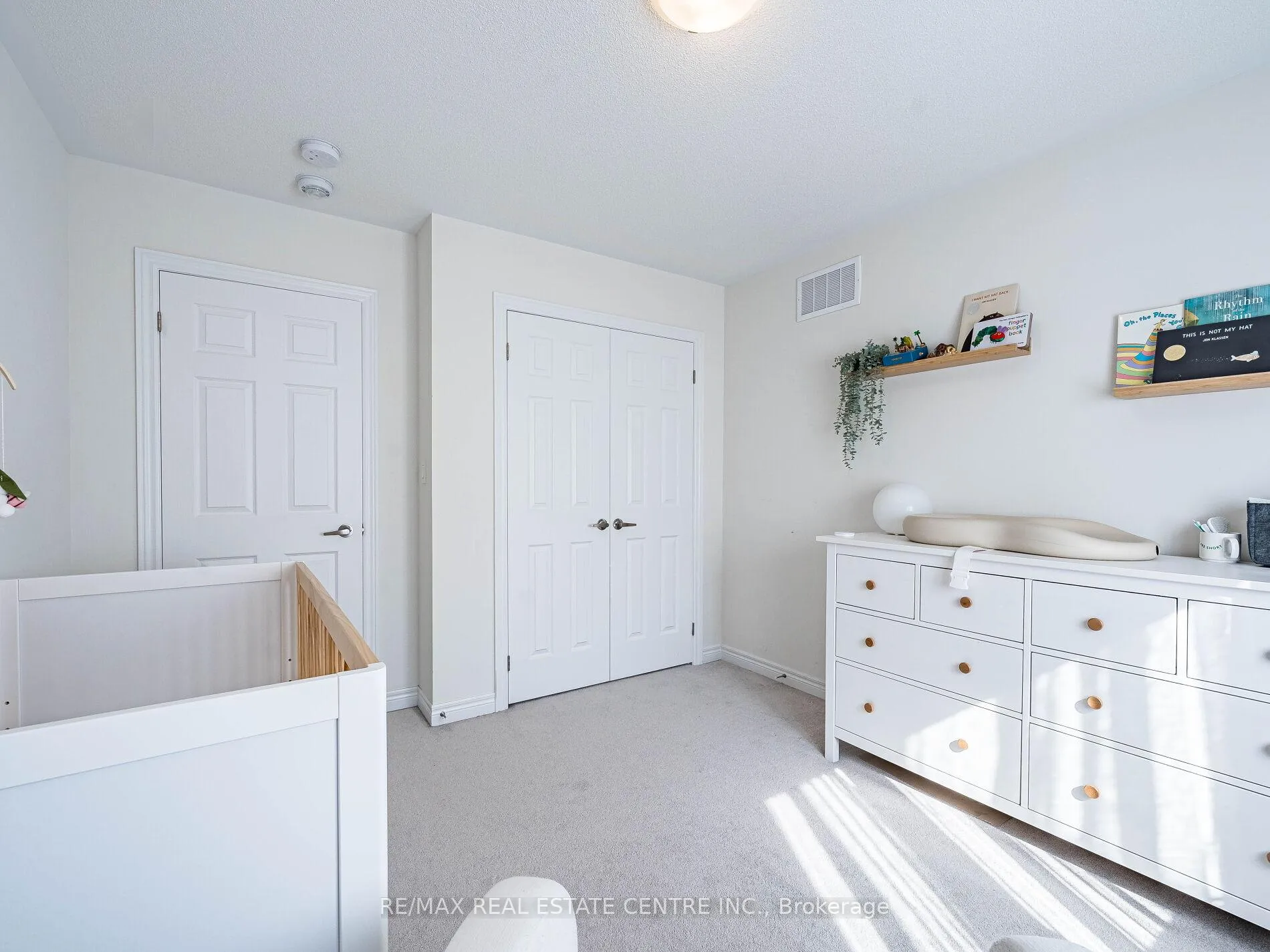 Photo 38 of 192 Miyako Court, Oshawa, Windfields — HOMEH