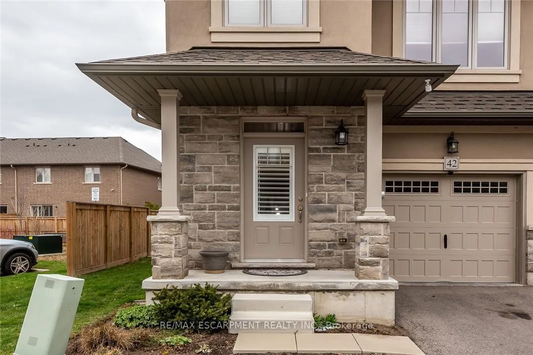 Photo 2 of Unit 42, 98 Shoreview Place, Hamilton, Lakeshore — HOMEH