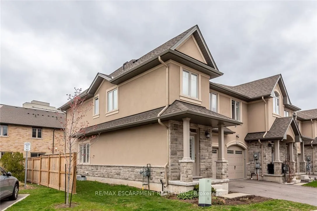 Photo 3 of Unit 42, 98 Shoreview Place, Hamilton, Lakeshore — HOMEH