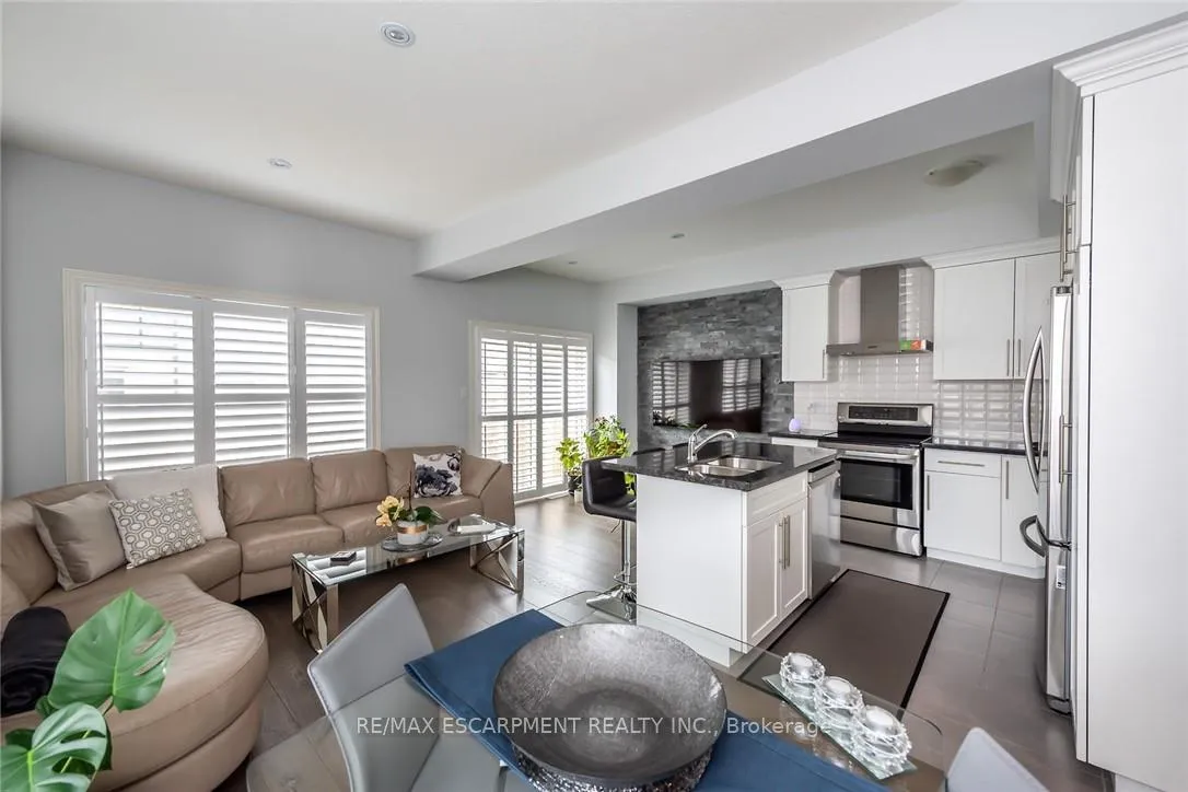 Photo 5 of Unit 42, 98 Shoreview Place, Hamilton, Lakeshore — HOMEH