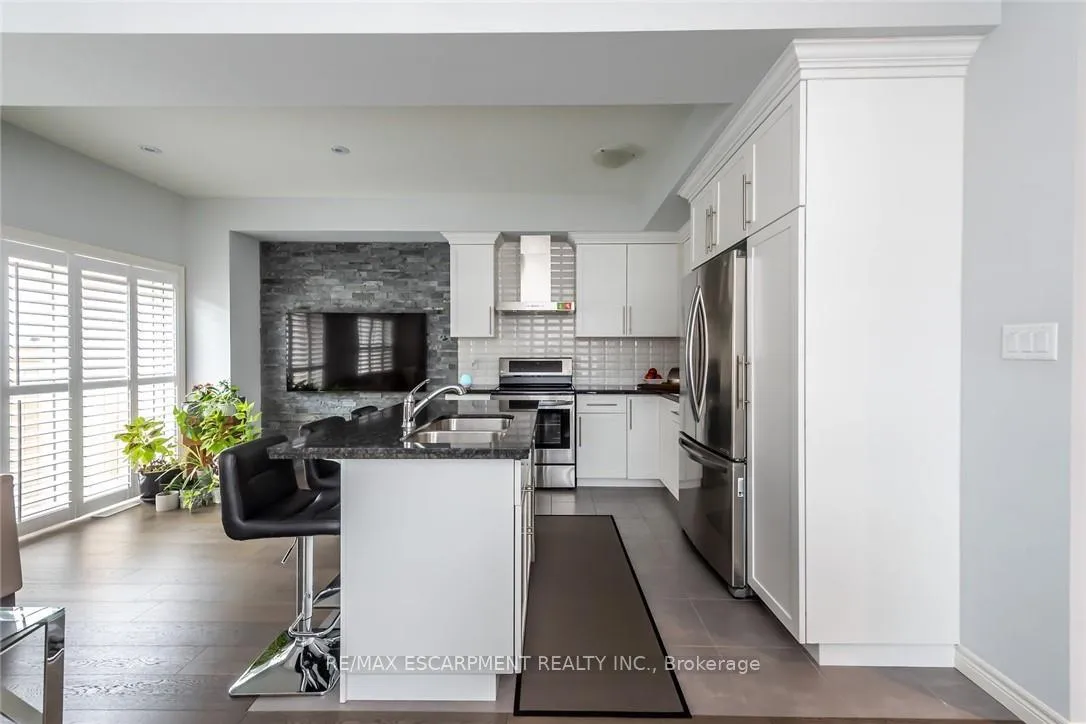 Photo 7 of Unit 42, 98 Shoreview Place, Hamilton, Lakeshore — HOMEH