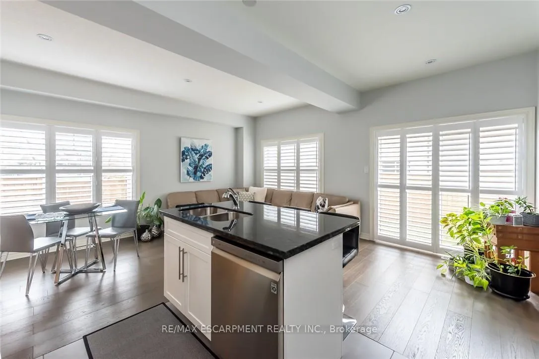 Photo 12 of Unit 42, 98 Shoreview Place, Hamilton, Lakeshore — HOMEH