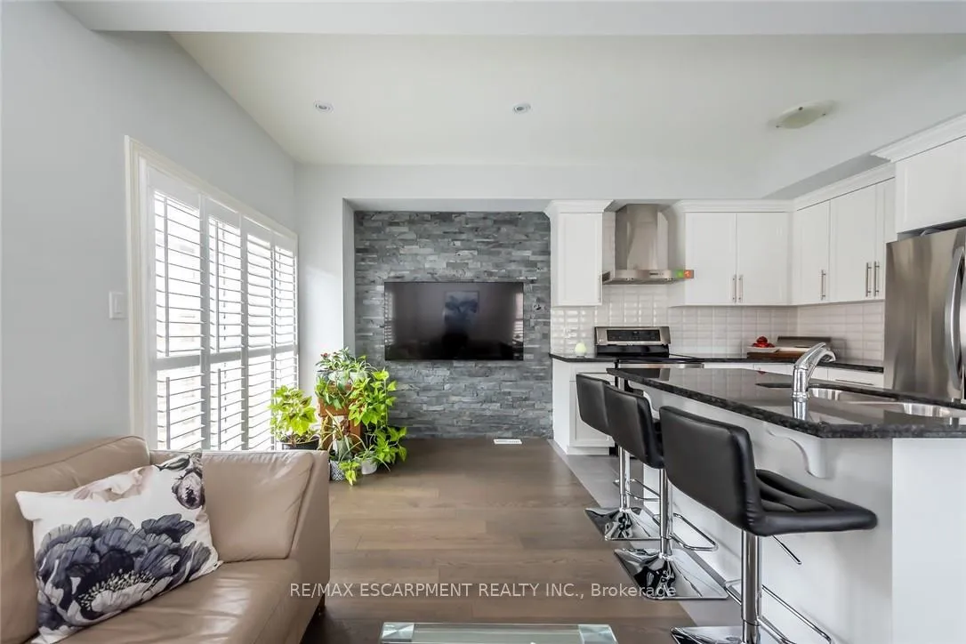 Photo 15 of Unit 42, 98 Shoreview Place, Hamilton, Lakeshore — HOMEH
