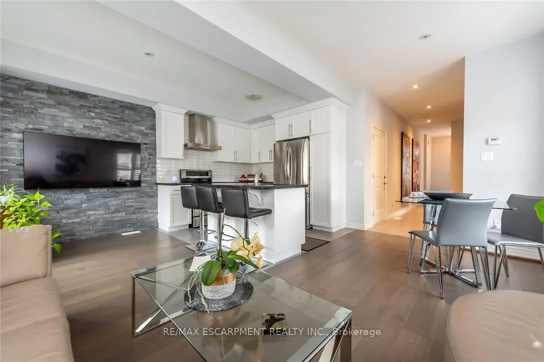 Photo 16 of Unit 42, 98 Shoreview Place, Hamilton, Lakeshore — HOMEH