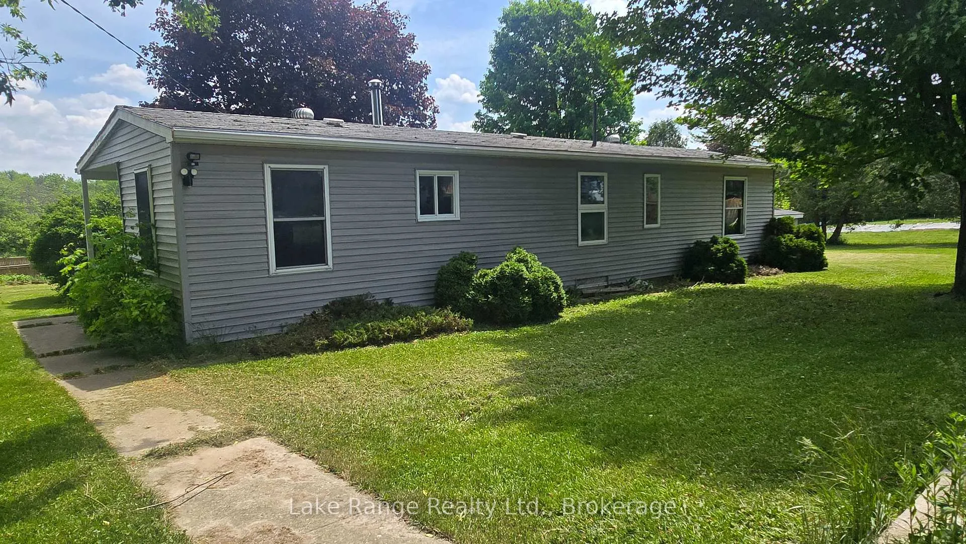 Photo 1 of 3525 Highway 9, Brockton — HOMEH