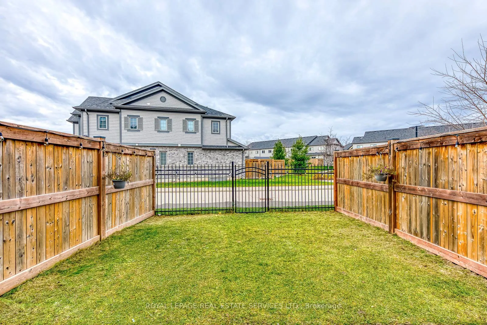 Photo 44 of Unit 28, 60 Netherwood Road, Kitchener — HOMEH