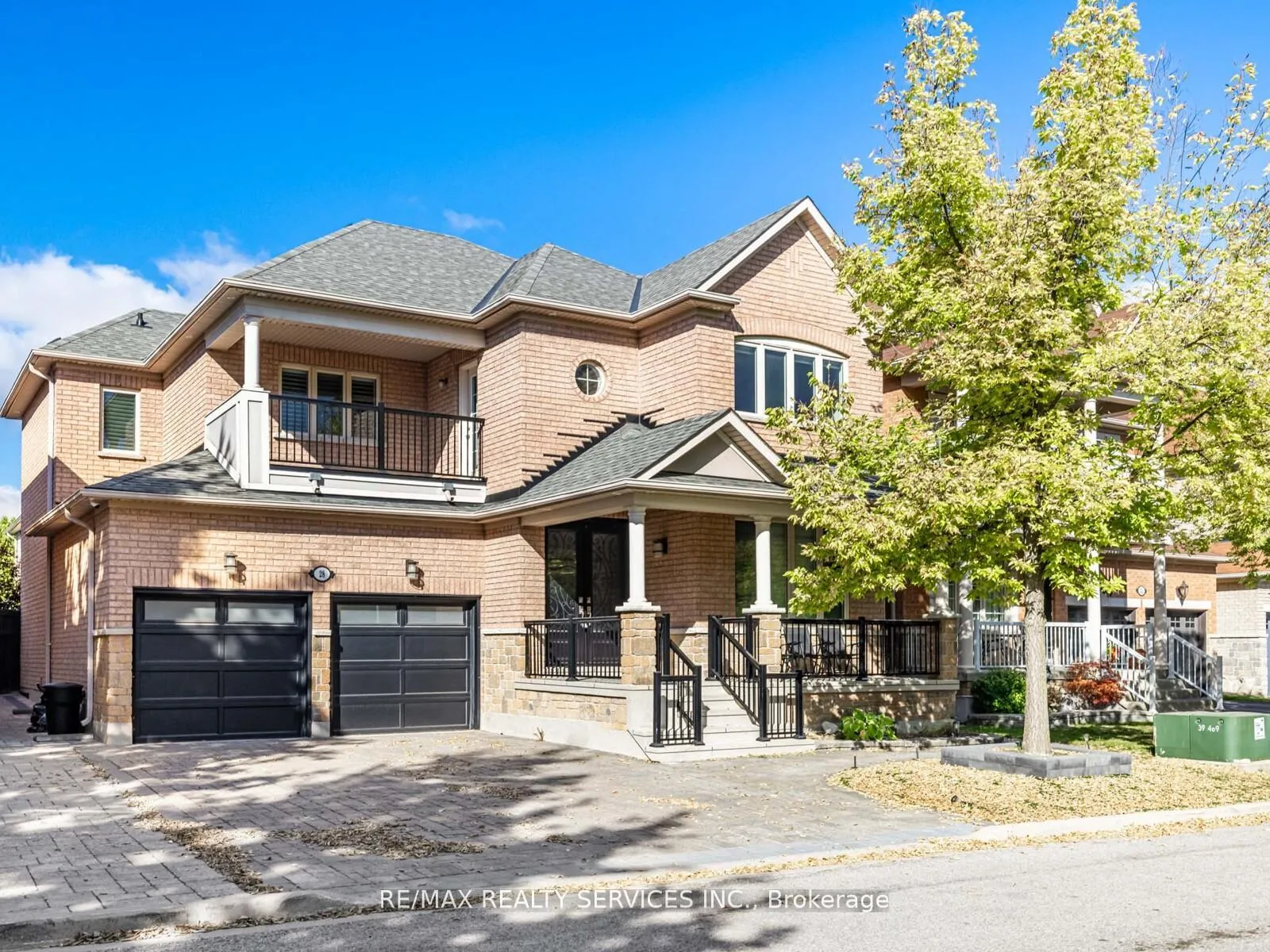 Photo 1 of 28 Siena Drive, Vaughan, Vellore Village — HOMEH