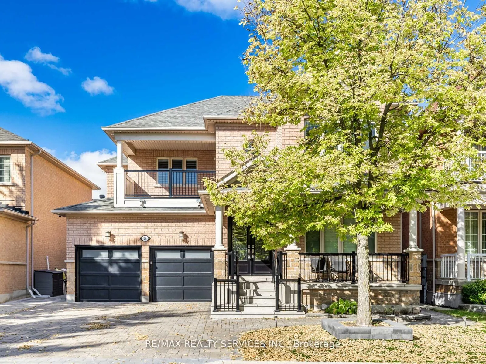 Photo 2 of 28 Siena Drive, Vaughan, Vellore Village — HOMEH