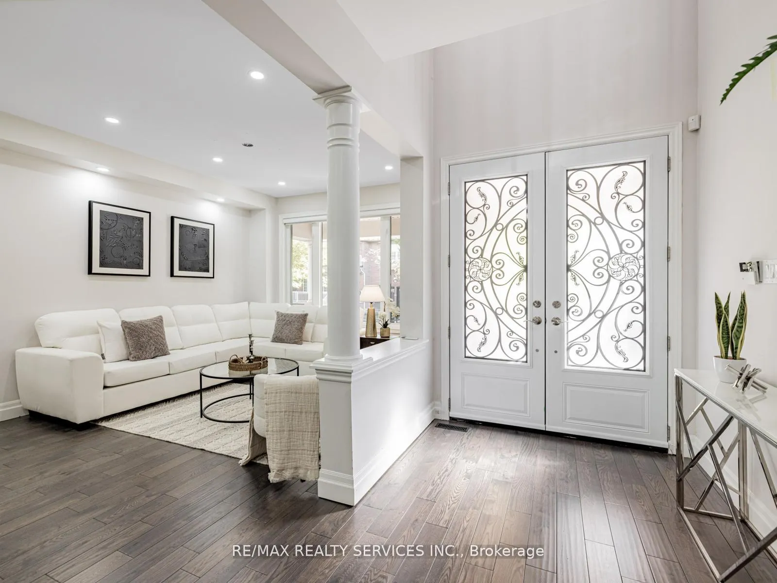 Photo 6 of 28 Siena Drive, Vaughan, Vellore Village — HOMEH