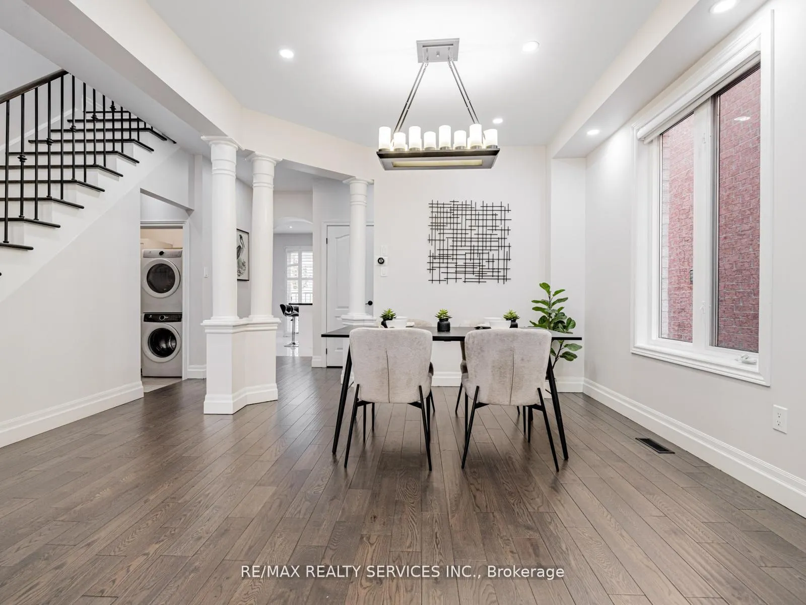 Photo 10 of 28 Siena Drive, Vaughan, Vellore Village — HOMEH