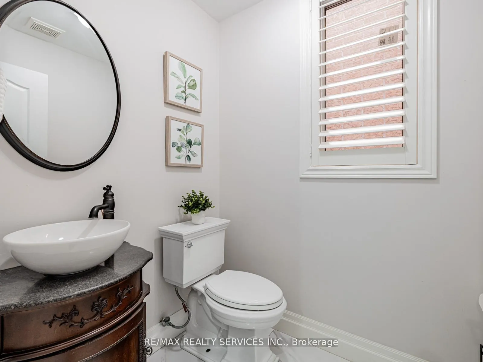 Photo 15 of 28 Siena Drive, Vaughan, Vellore Village — HOMEH