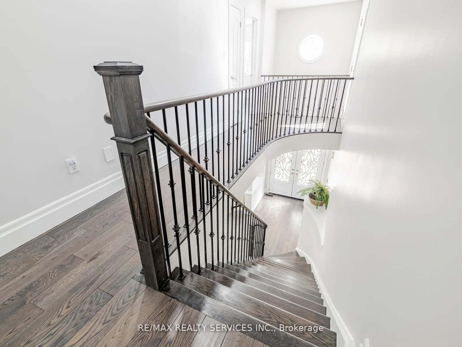 Photo 25 of 28 Siena Drive, Vaughan, Vellore Village — HOMEH