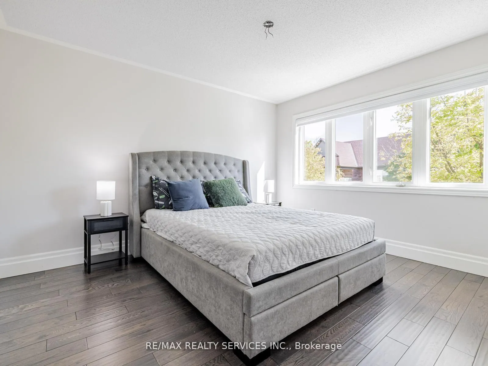Photo 26 of 28 Siena Drive, Vaughan, Vellore Village — HOMEH