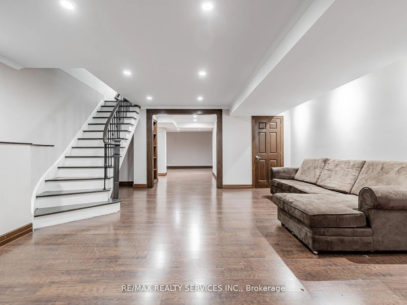 Photo 42 of 28 Siena Drive, Vaughan, Vellore Village — HOMEH