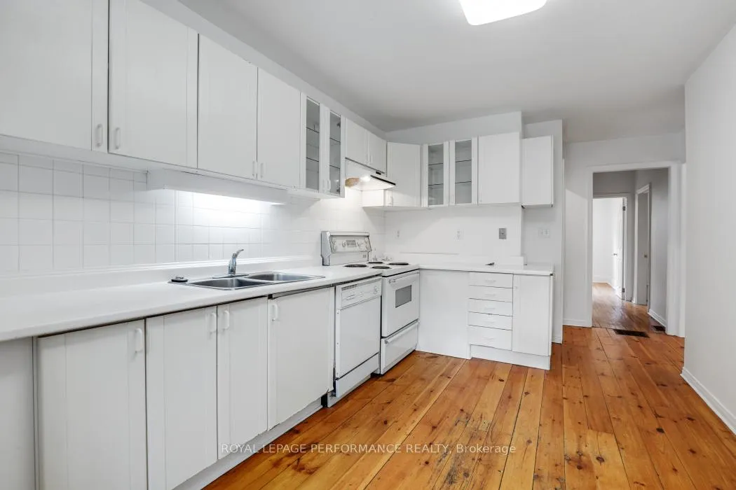 Photo 11 of 152 Ivy Crescent, Ottawa, Lindenlea — HOMEH