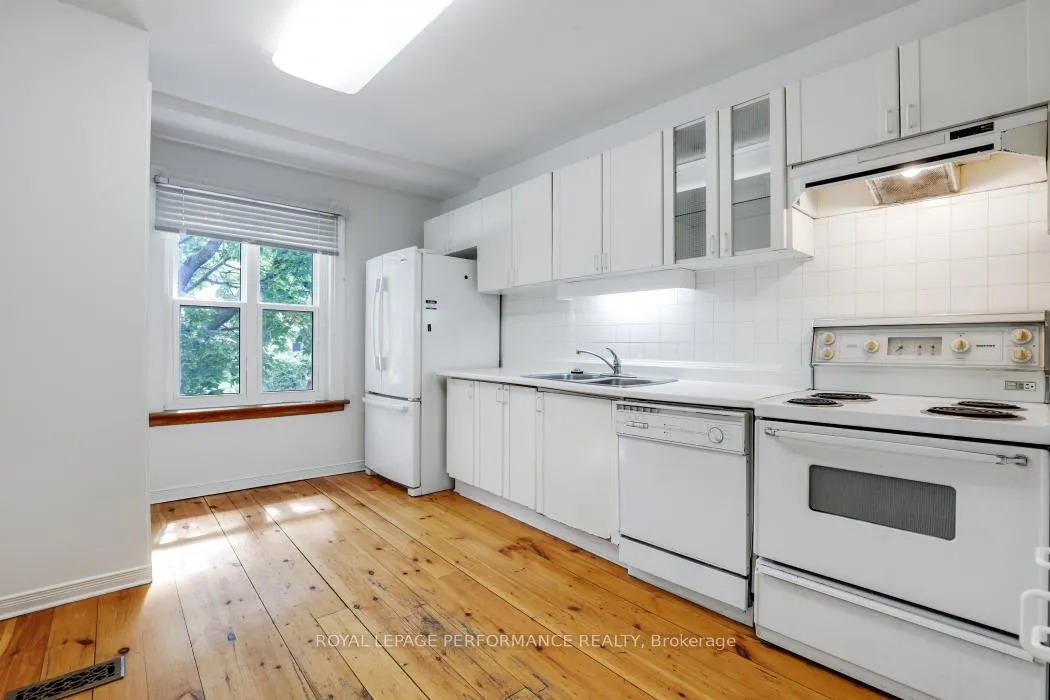 Photo 14 of 152 Ivy Crescent, Ottawa, Lindenlea — HOMEH