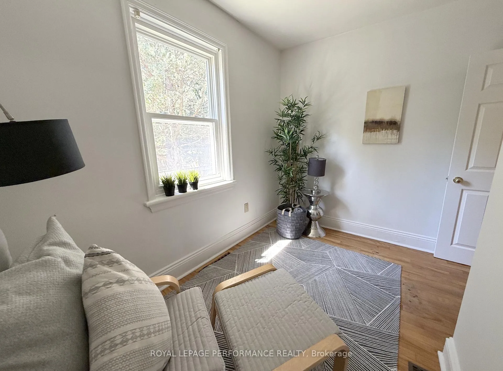 Photo 19 of 152 Ivy Crescent, Ottawa, Lindenlea — HOMEH